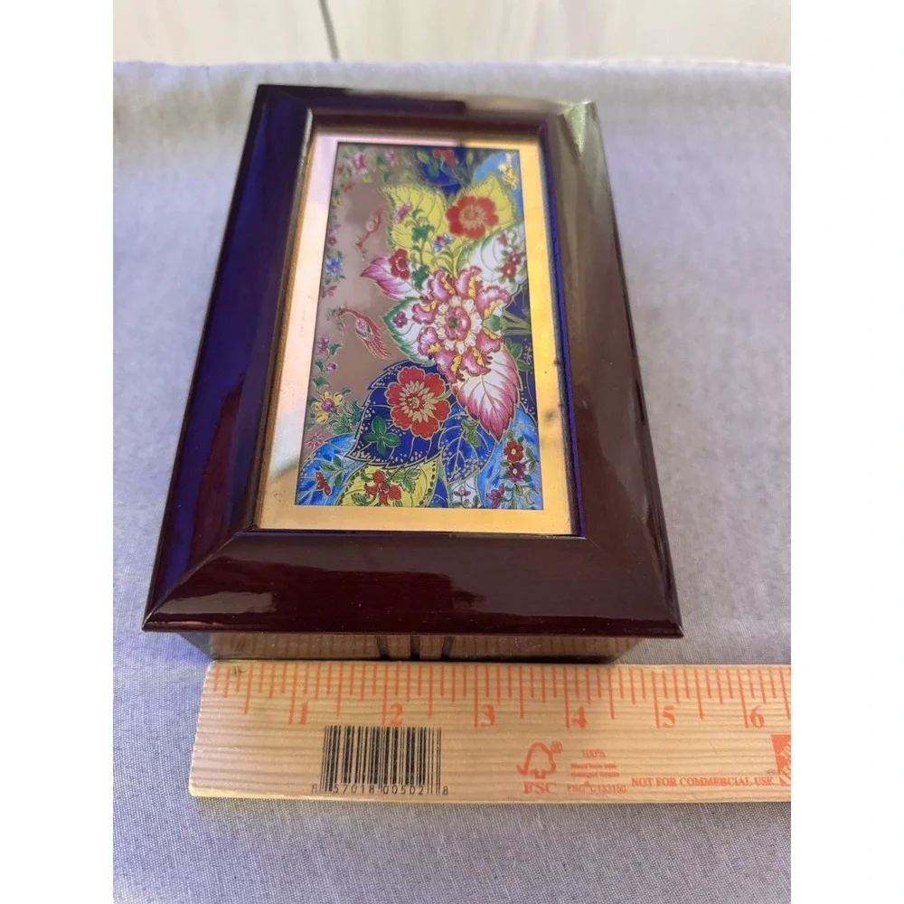 Vintage Lefton Music Box Jewelry Case Plays 